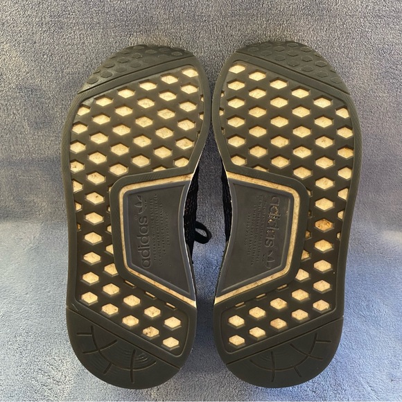 Adidas Men's The Boost R1 Primeknit Size 6.5 Sneakers - Picture 7 of 9